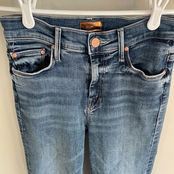 Mother The Weekender Fray Jeans - Walking On Coals - Size 24 - Picture 14 of 16